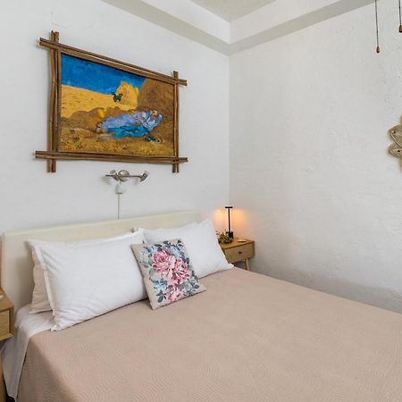 Aegean View - Seaside Apartment In Syros Azolimnos Exterior photo
