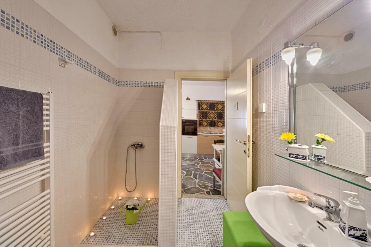 Aegean View - Seaside Apartment In Syros Azolimnos Exterior photo